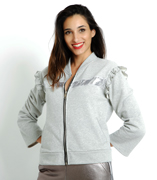 Fabbricanti industriali al ingrosso per distributori di giacche clasiche di moda donna Italiana, pronto moda ragazze, adolescenti e donne per Stati Uniti, Europa, Asia, Medio Oriente e Latino America